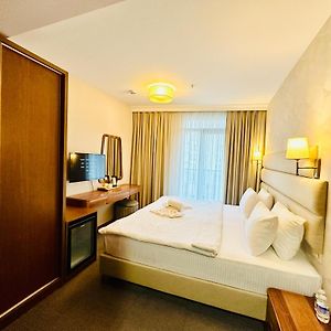 Standard Zimmer mit Kingsize-Bett